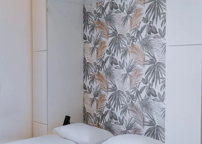 Cozy W/ Ac And View *