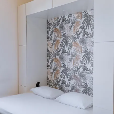 Cozy W/ Ac And View *